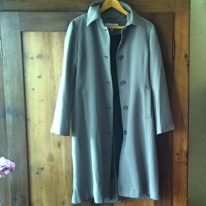Trench Coat with removable lining